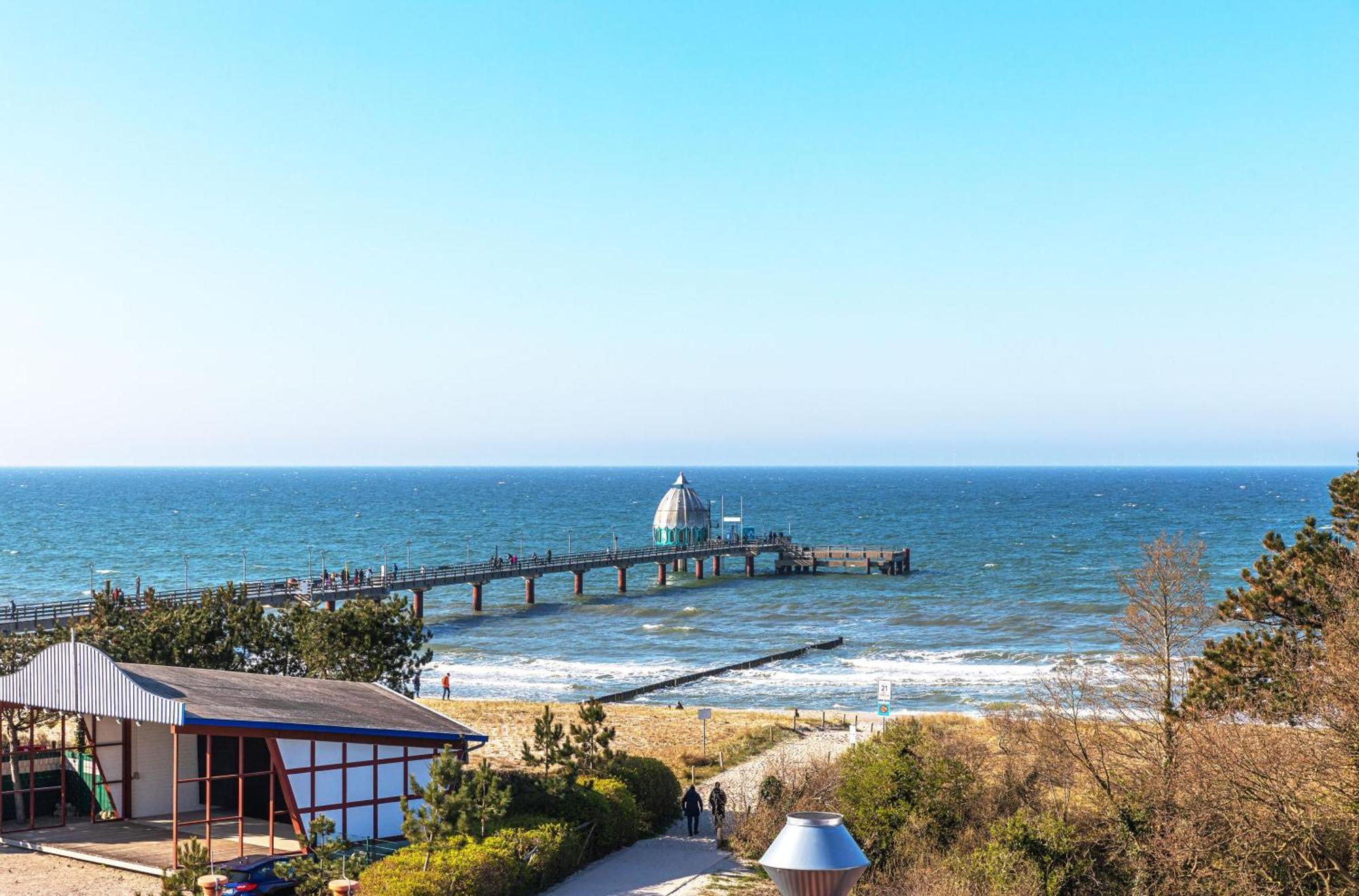 Leuchtturm An Der Seebruecke Zingst Ngoại thất bức ảnh